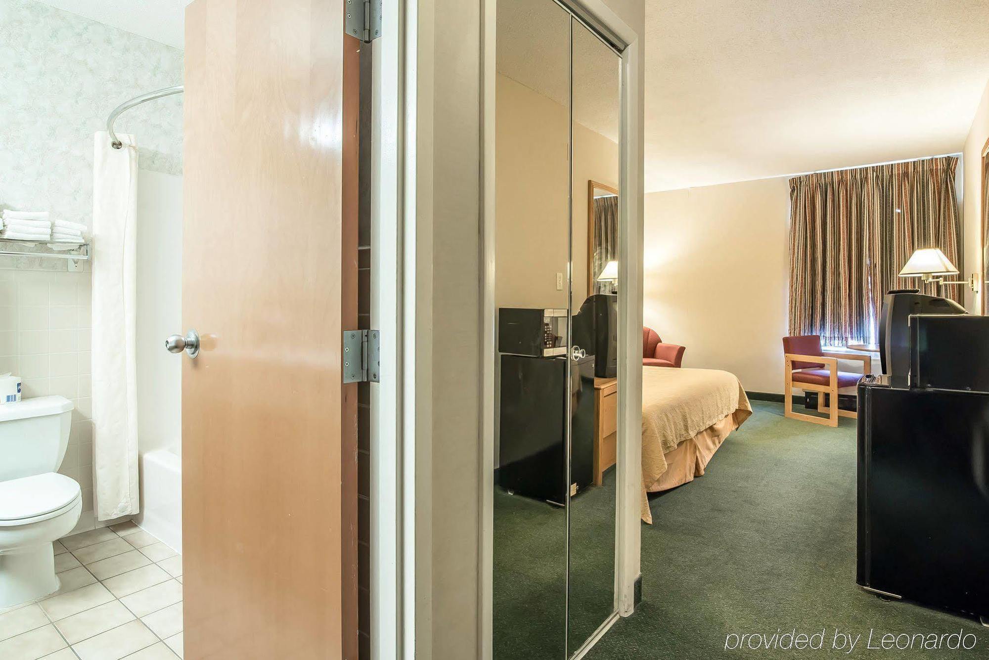 Quality Inn Binghamton West Apalachin Экстерьер фото